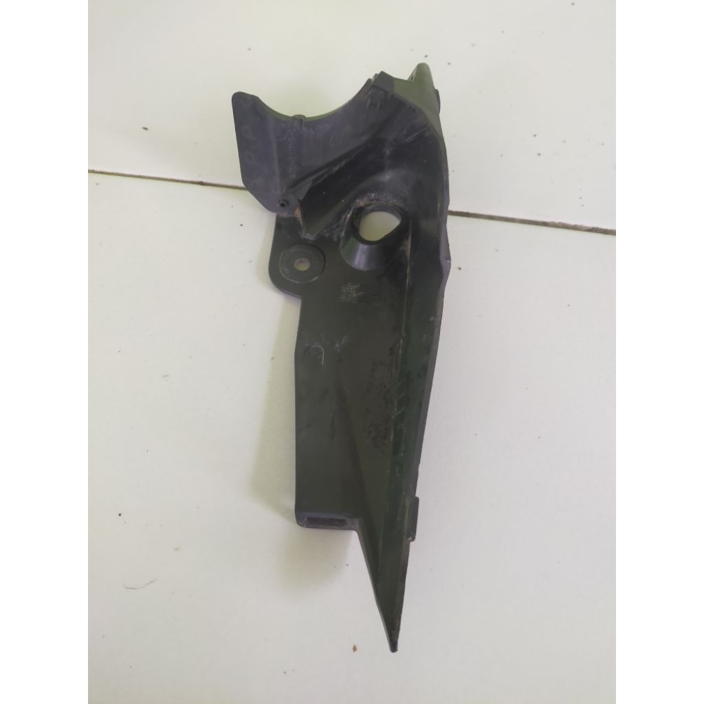 Cover lampu sein belakang  Yamaha X- ride 115 bagian R original
