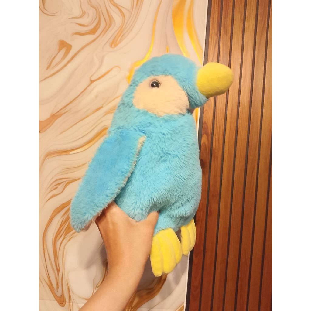 BONEKA PINGUIN MR DIY