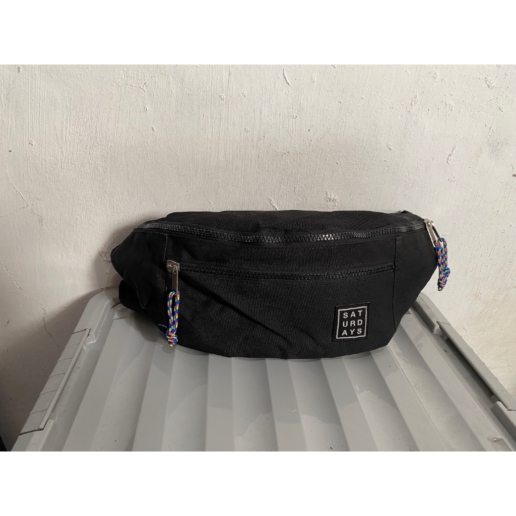 waist bag sling pria wanita Saturdays canvas hitam preloved