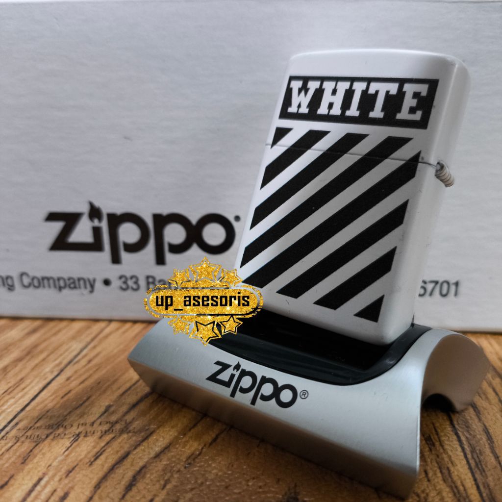 Korek Lighter Custom OW Fashion Brand Souvenir Merchandise