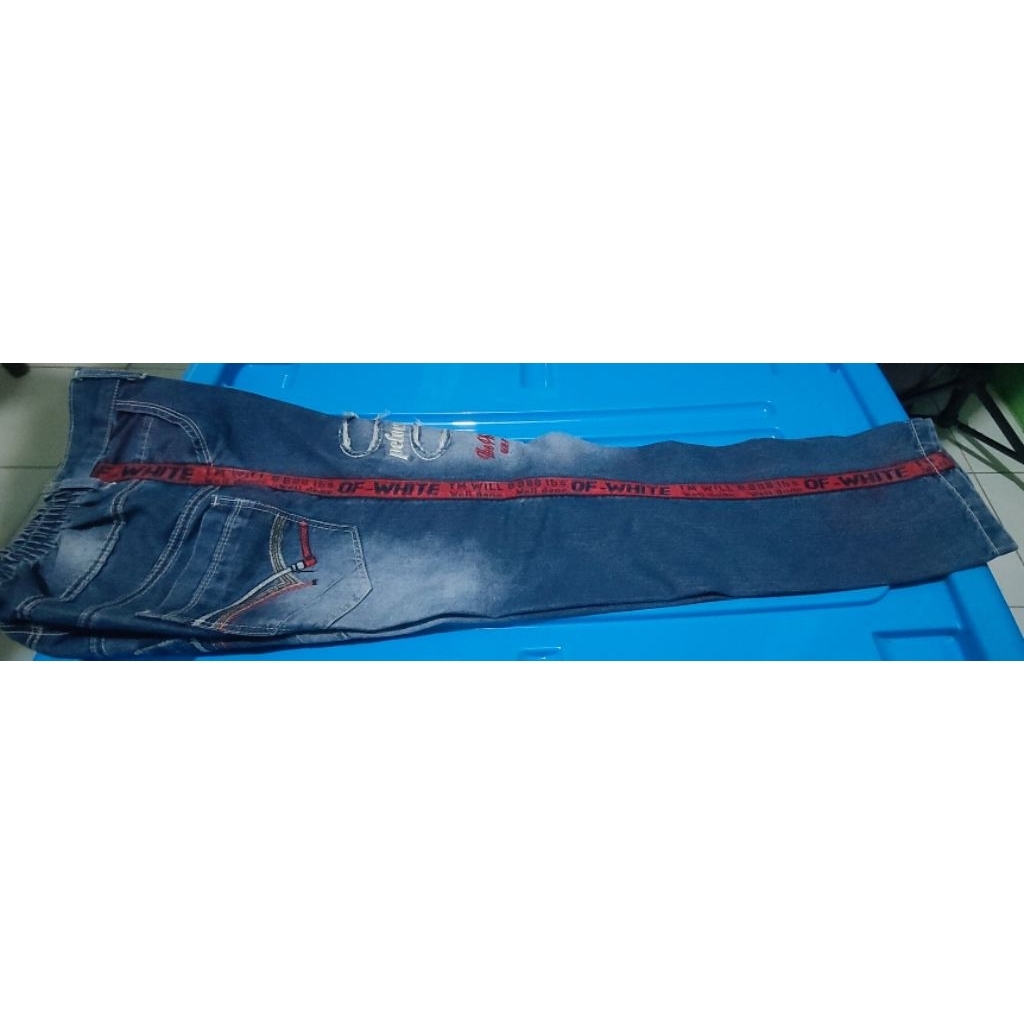 celana Levis anak laki laki