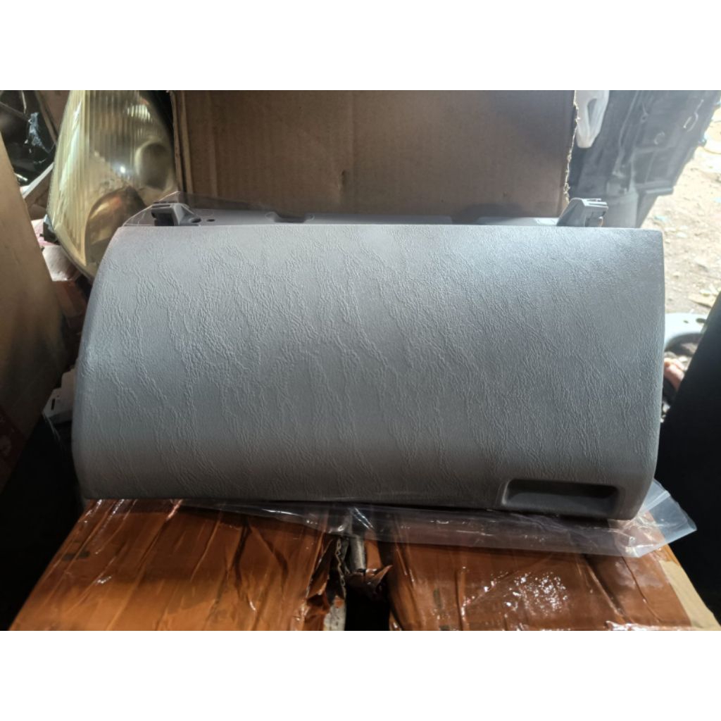 Original Tutup Laci dashboard Innova lama(Grey) 2005-2015