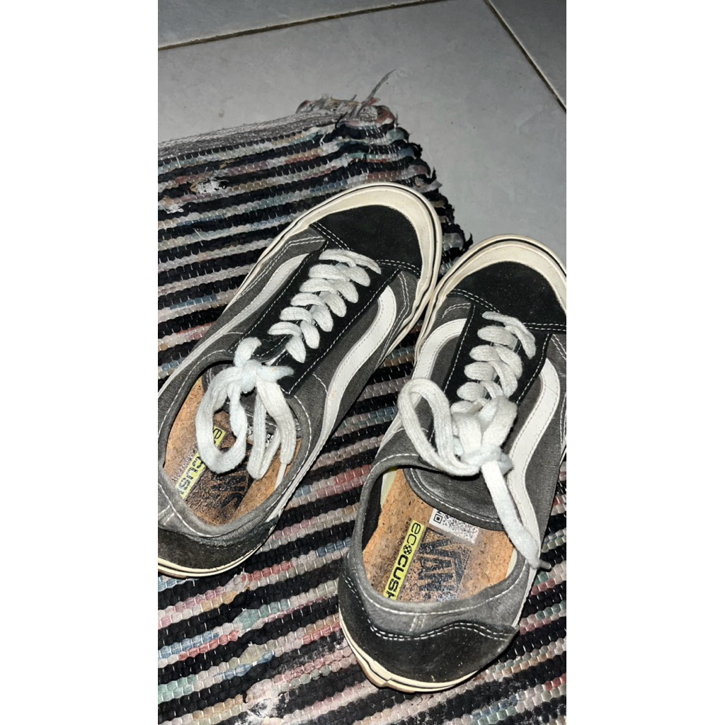 sepatu vans original