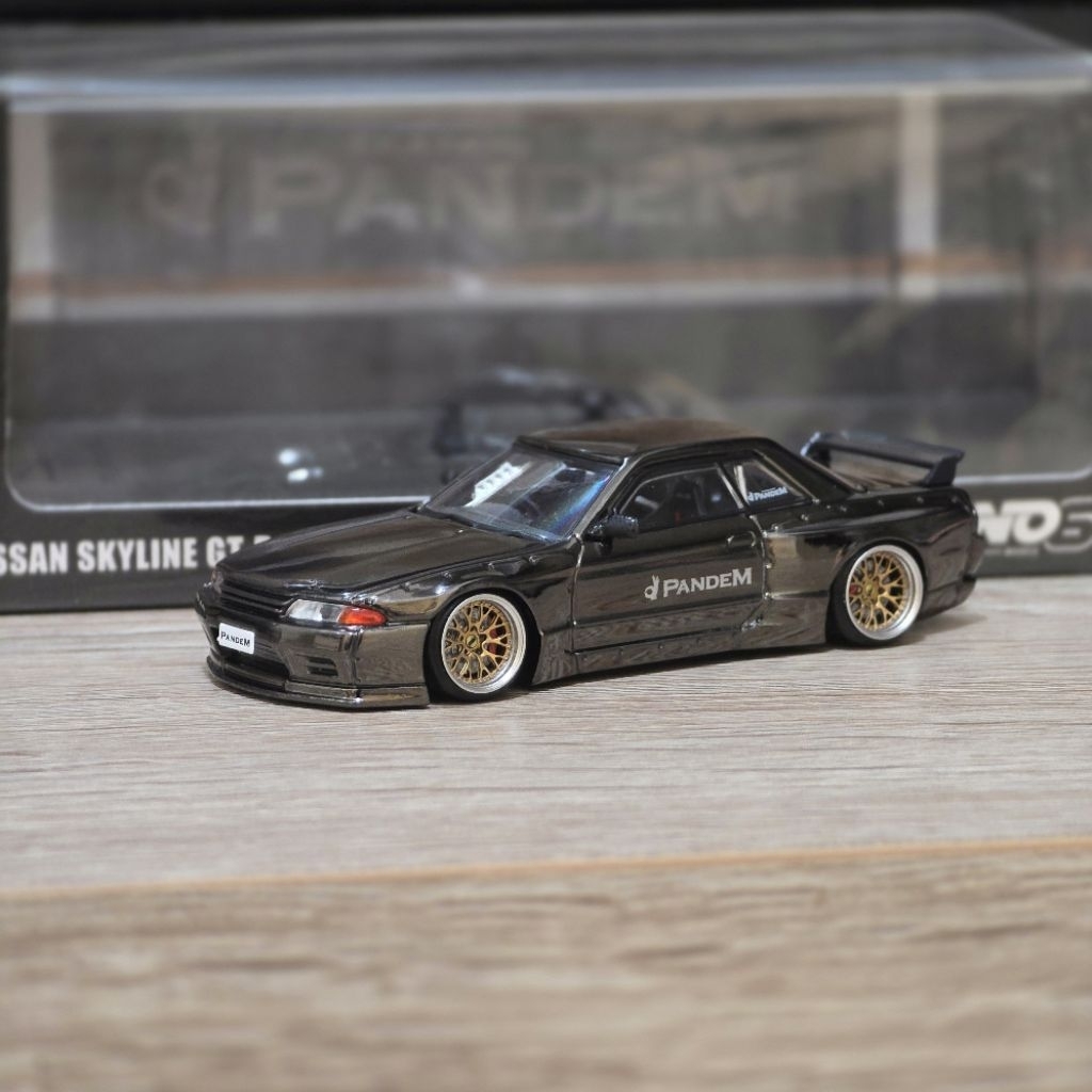 INNO64 Nissan Skyline GTR R32 Pandem Black Chrome