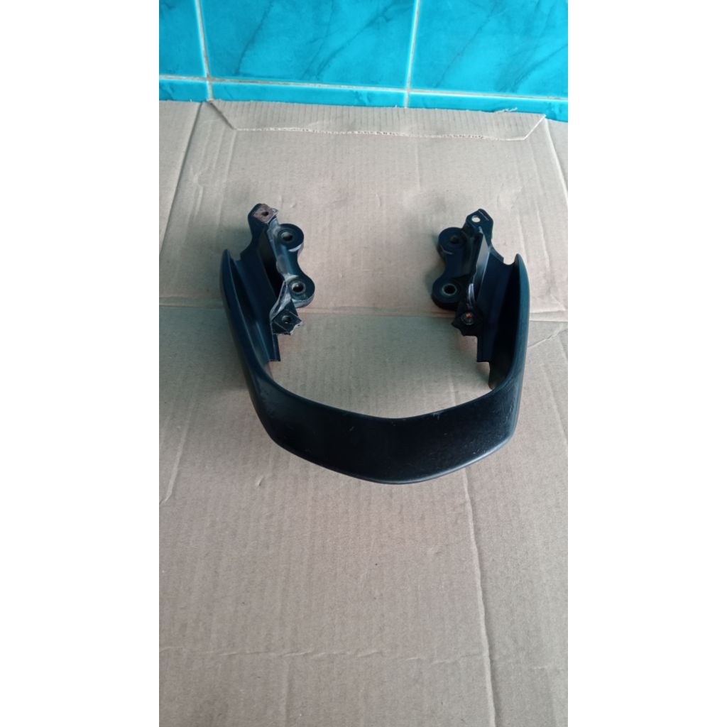 behel belakang Honda CB150R Old second original