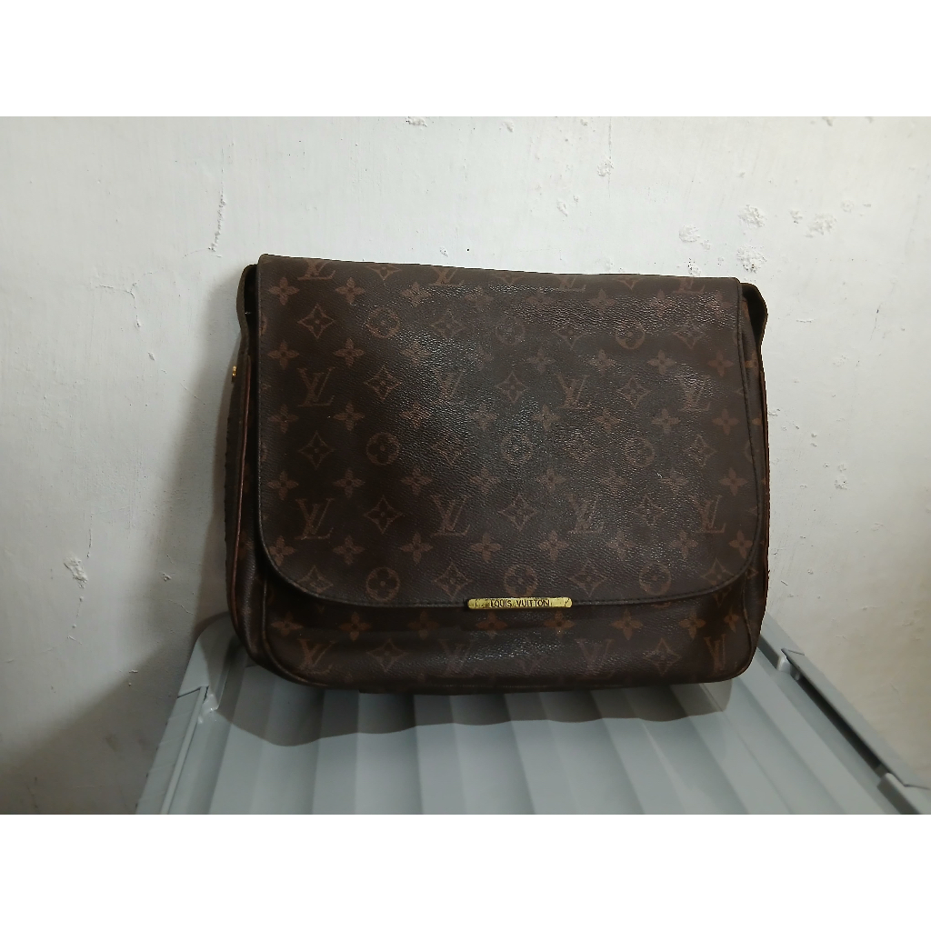 tas sling bag slempang kerja cowo pria brand LV Louis Vuitton monogram mulus like new preloved