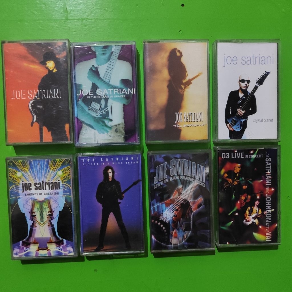 Kaset JOE SATRIANI Strange Beautiful Music