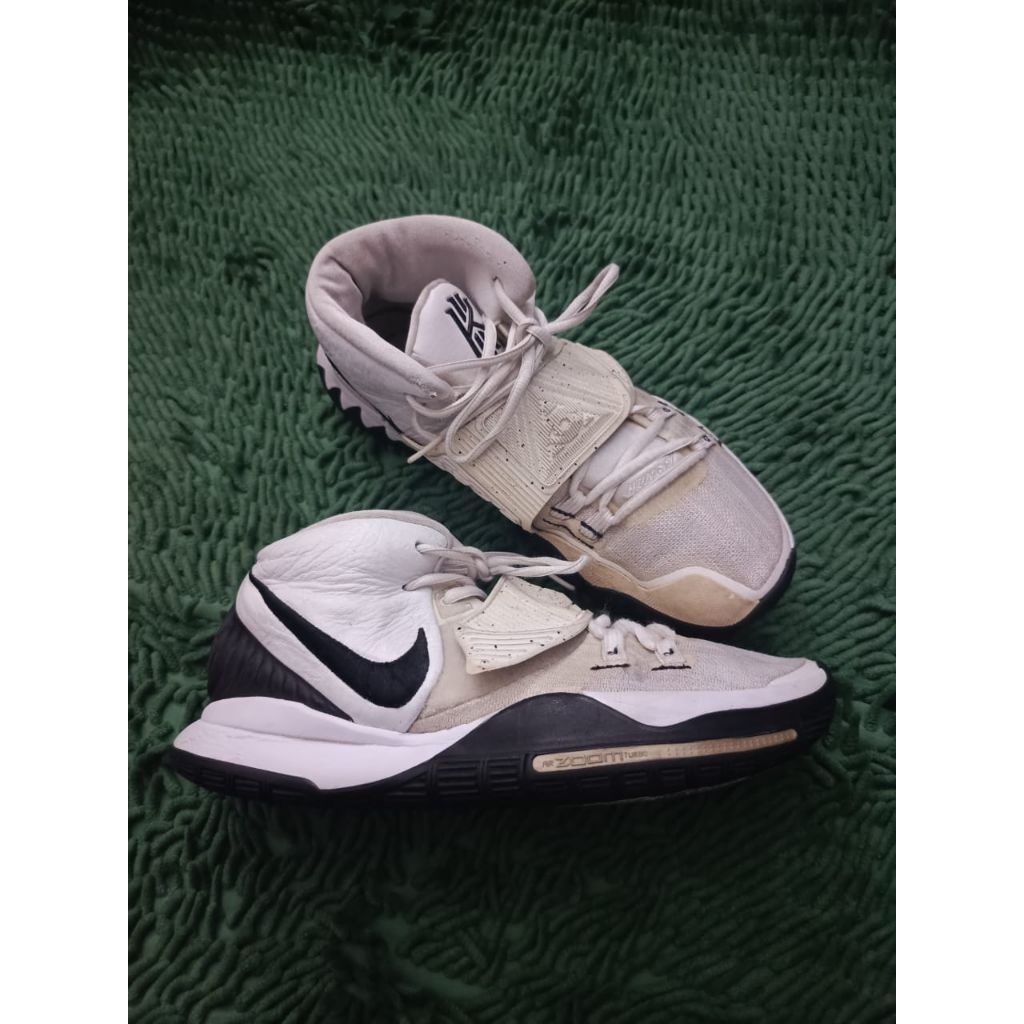 nike kyrie 6 oreo size 42,5 murah
