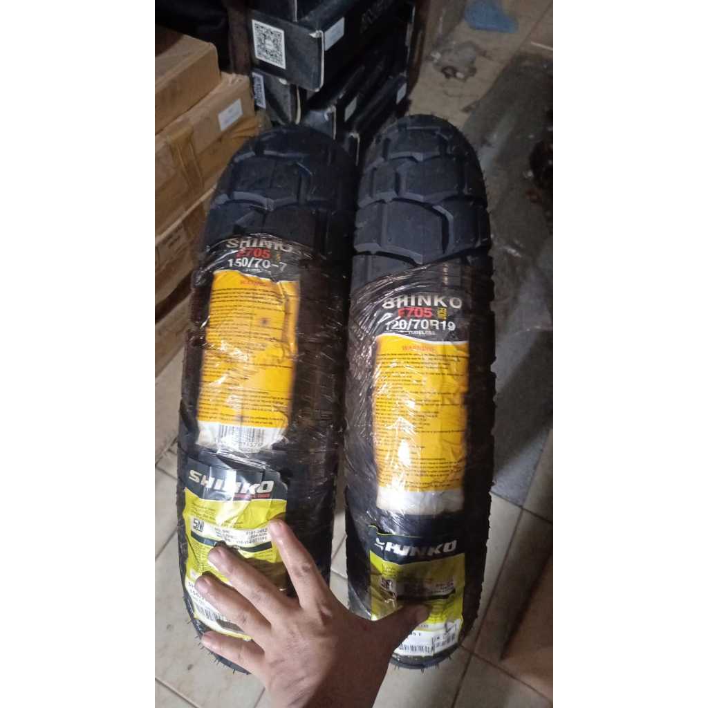 Ban Luar Shinko 120 70 19 dan 150 70 17 E705 1Set