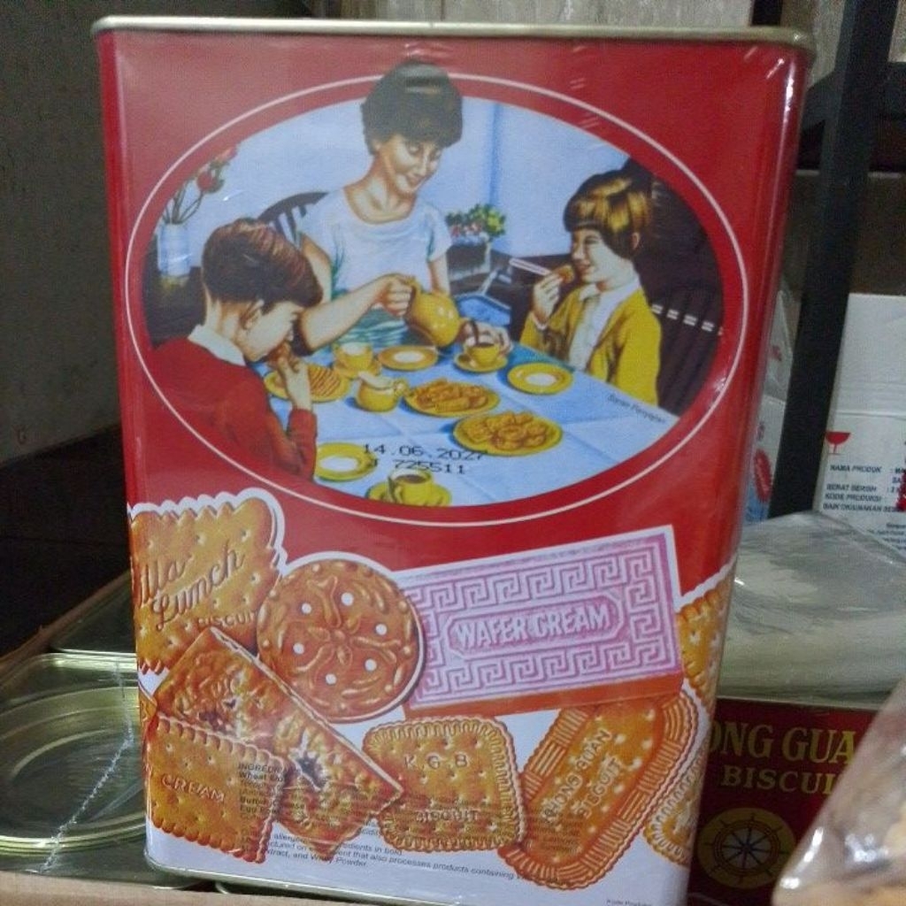 Khonguan Kaleng Kotak besar