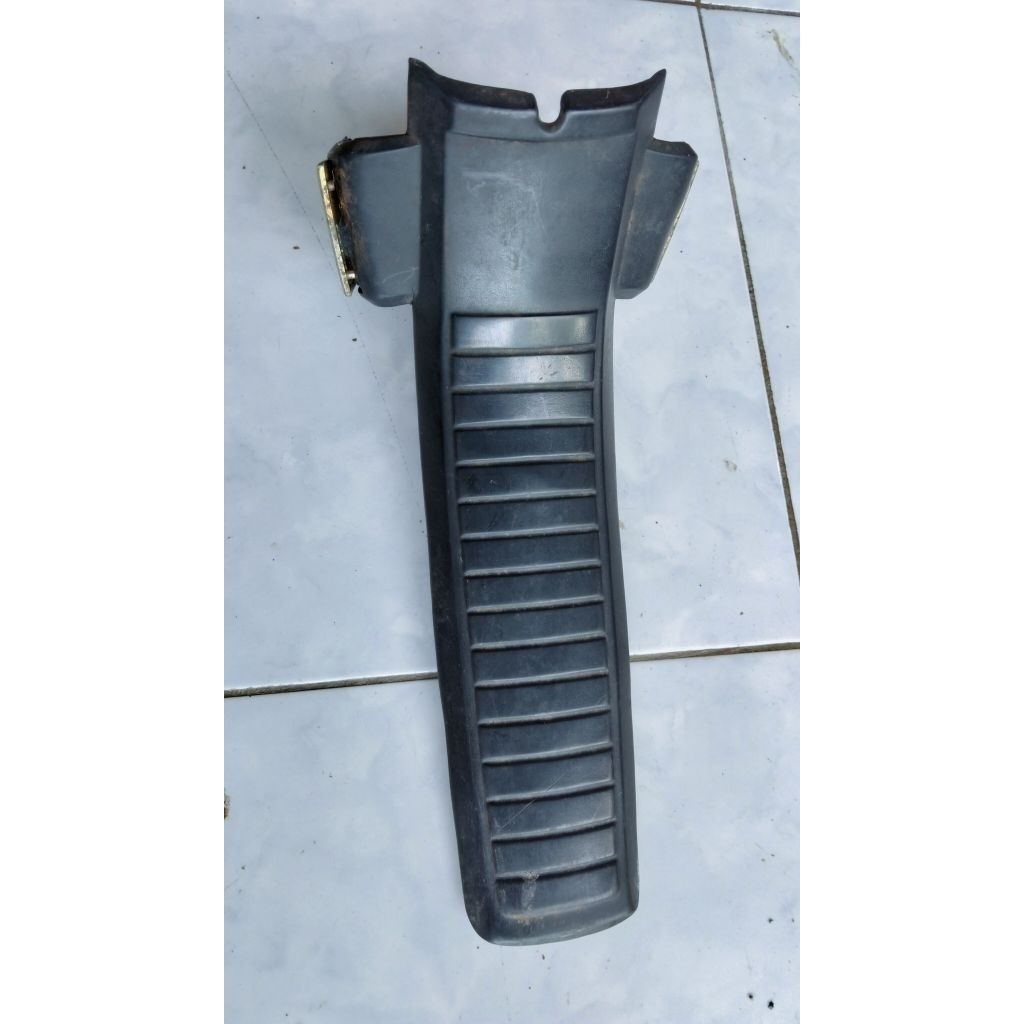 Karet sayap legshield lengsil leksil sayap tebeng tedeng Honda astrea prima original second