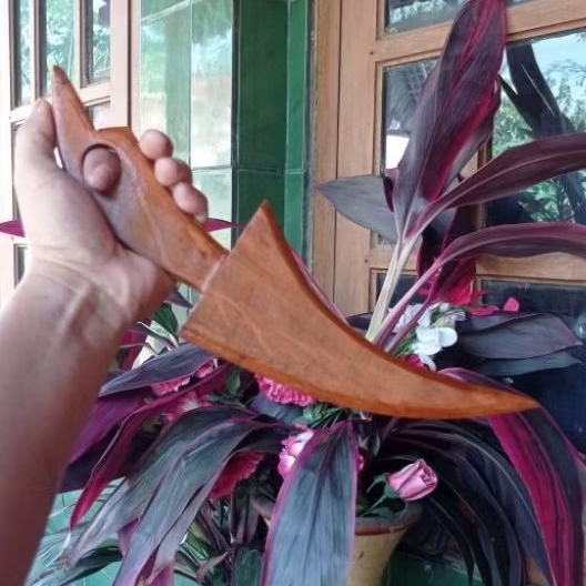 KERAMBIT KAYU - SENJATA KERAMBIT - KERAMBIT KAYU MAINAN - KERAMBIT KAYU KOLEKSI - SENJATA IPSI KERAM