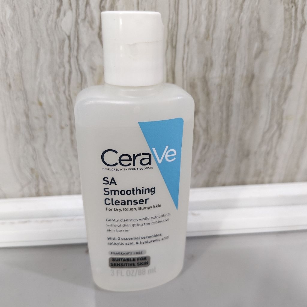 PrelovedSASmoothingCleanserCerave