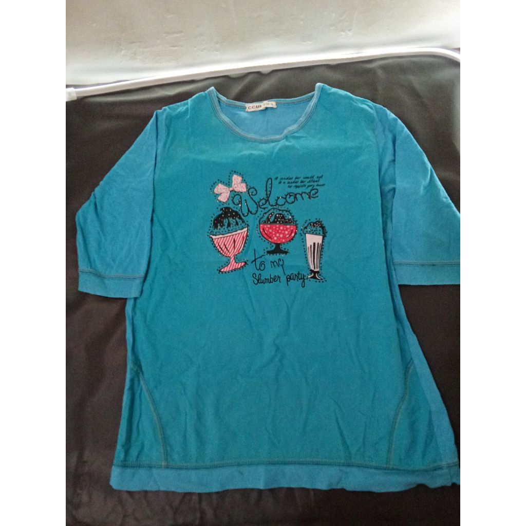 BAJU WANITA BEKAS