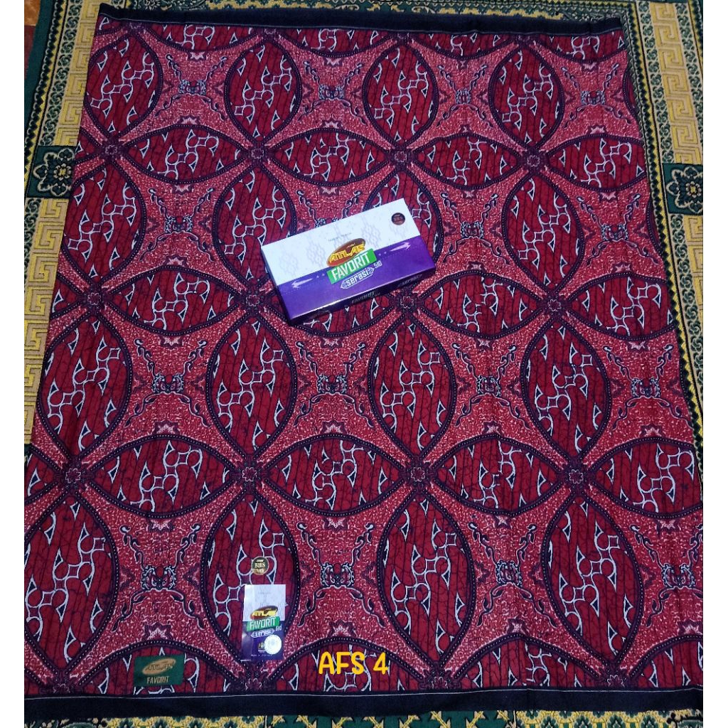 SARUNG ATLAS FAVORIT SERASI BATIK