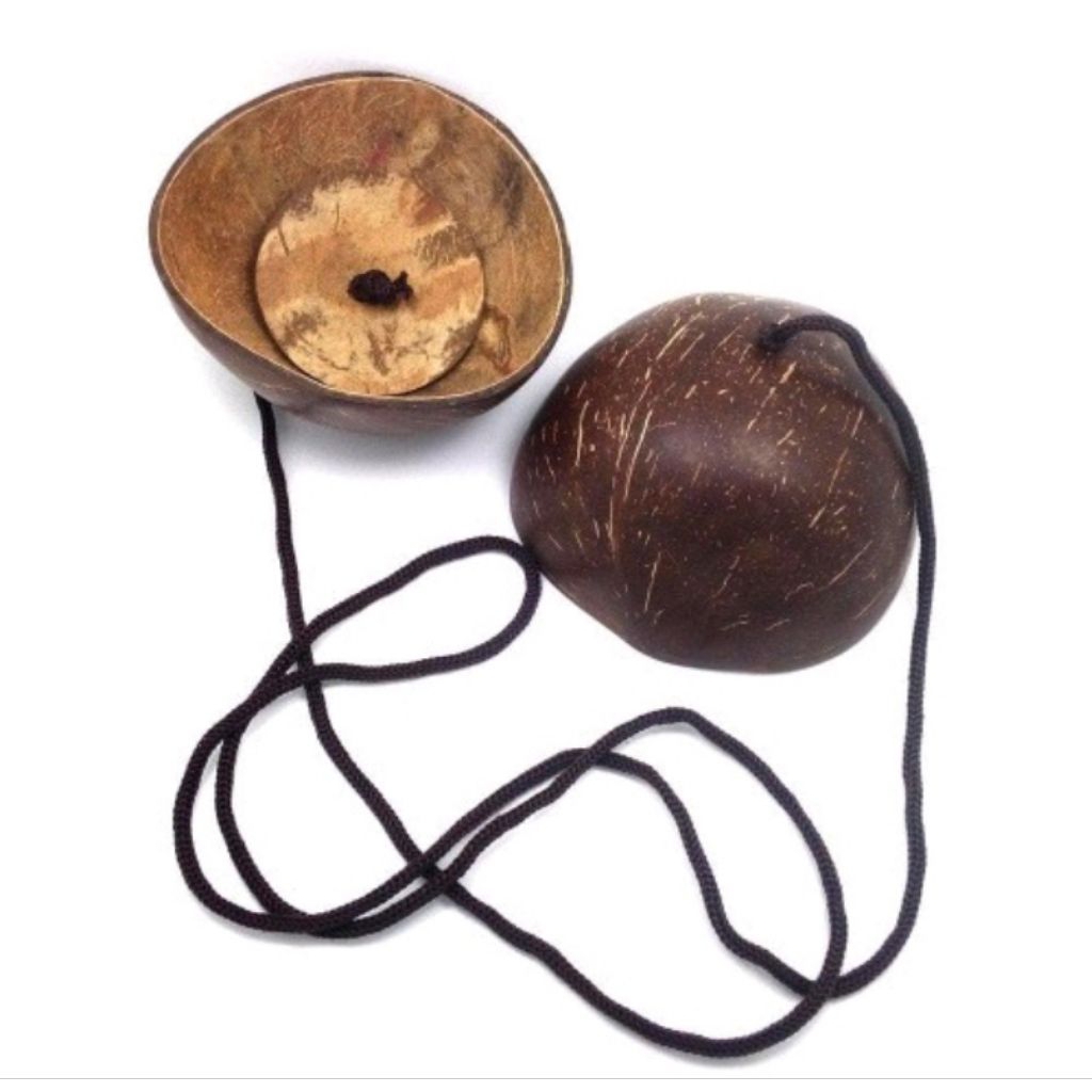 Mainan Tradisional Egrang Batok Plitur Aesthetic / Egrang Batok Kelapa - Egrang Batok Kelapa Asli