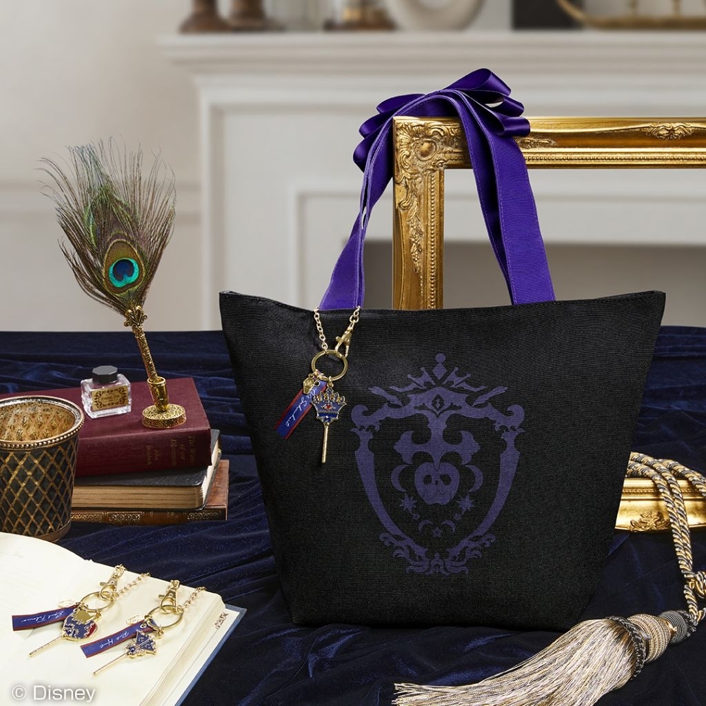 Ichiban Bag Disney Twisted Wonderland E Prize: Pomefiore Dorm Motif Tote Bag