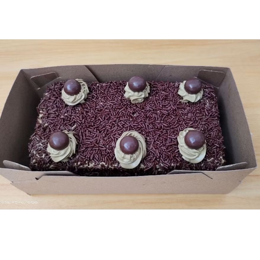Chiffon Cake rasa Mocca - kue ulang tahun