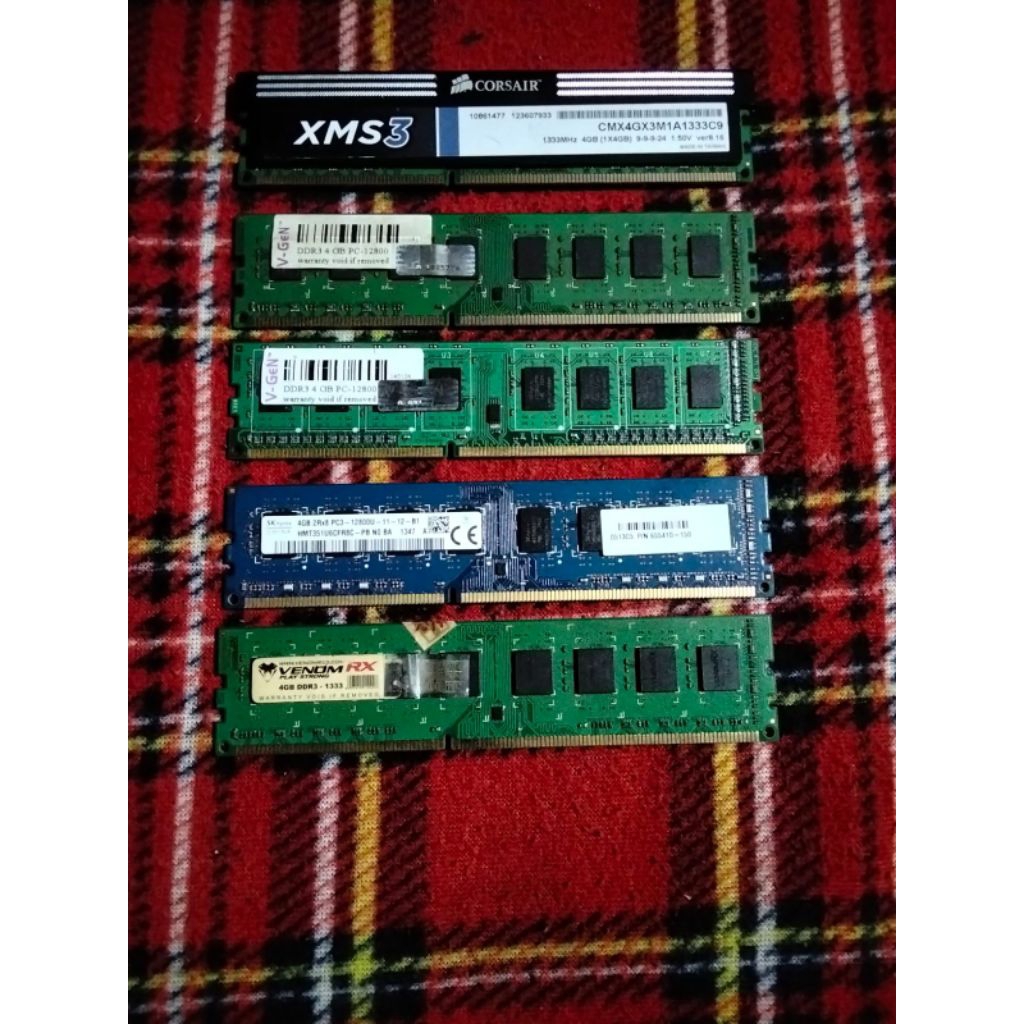 Memory Ram PC mrek rendom 4Gb ddr3-10600/12800 second,normal sudah di cek tampil.
