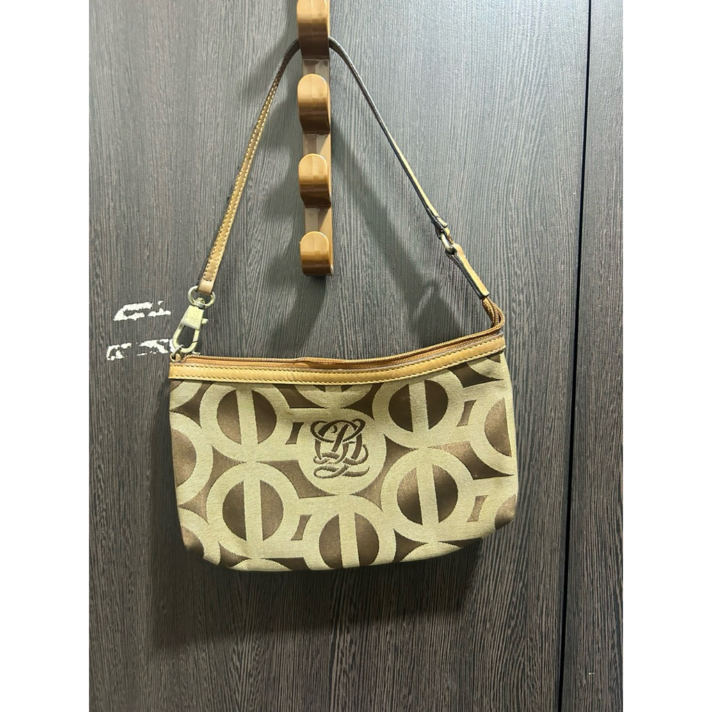 lq shoulder bag