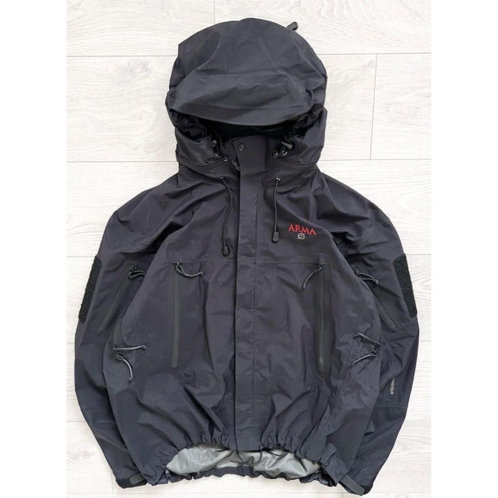 Tactical Jacket similar to Arcteryx Leaf Gen 1 oakley salomon mhw montbell gore tex