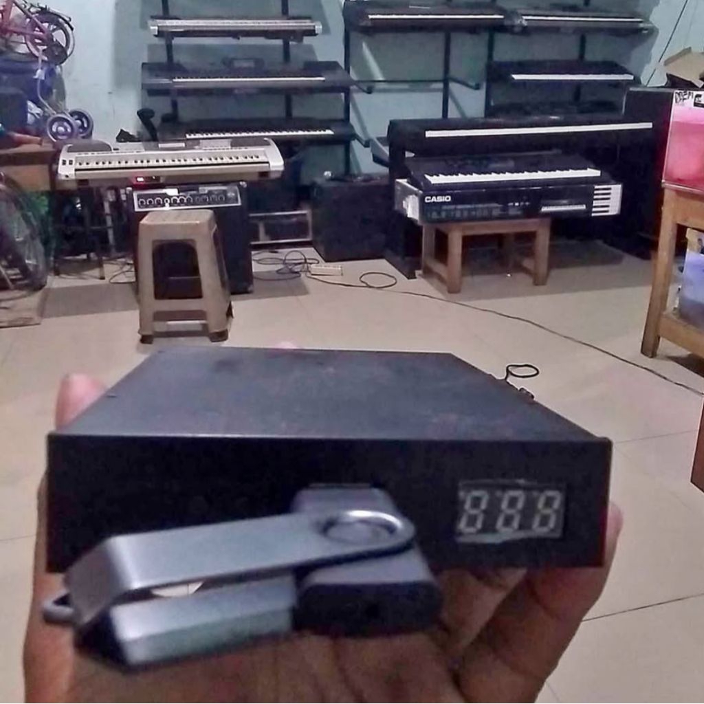 Emulator flashdisk untuk semua merk Keyboard Yamaha, Casio, Roland, Korg