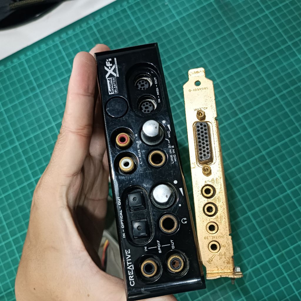 Sound Card merek Creative labs soundcard SB0460 + SB0250