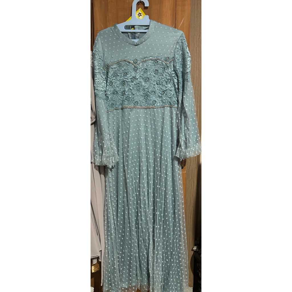 dress kombinasi brokat