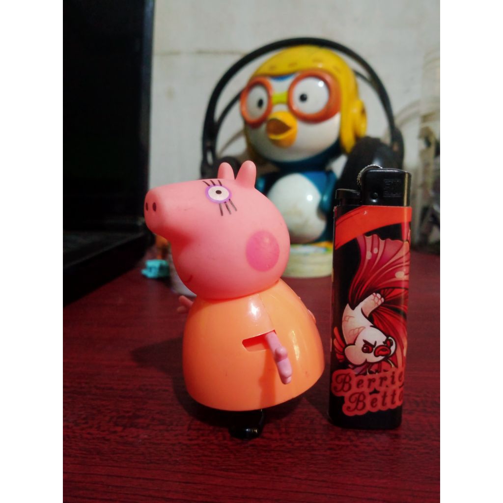 mainan peppa pig