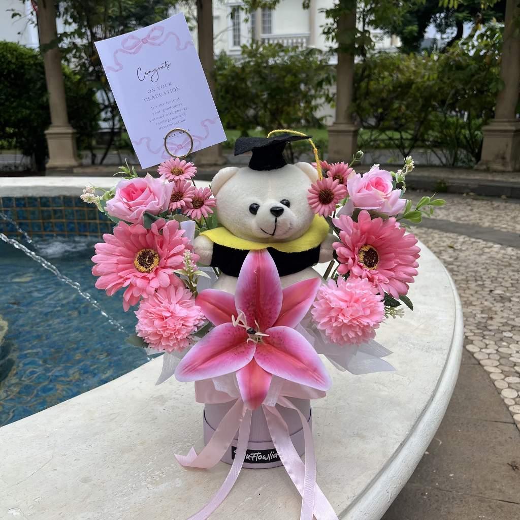 flower box wisuda bloom box artificial flower buket bunga palsu graduation gift cewek