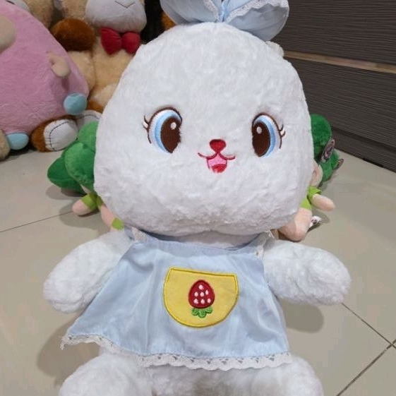 Boneka Kelinci Strawberry Baju Biru
