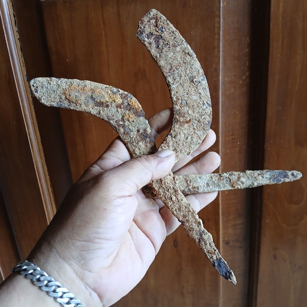 Koleksi Temuan Galian Tanah Sepasang KUDI Jenis Pusaka Tindih KaBudhan