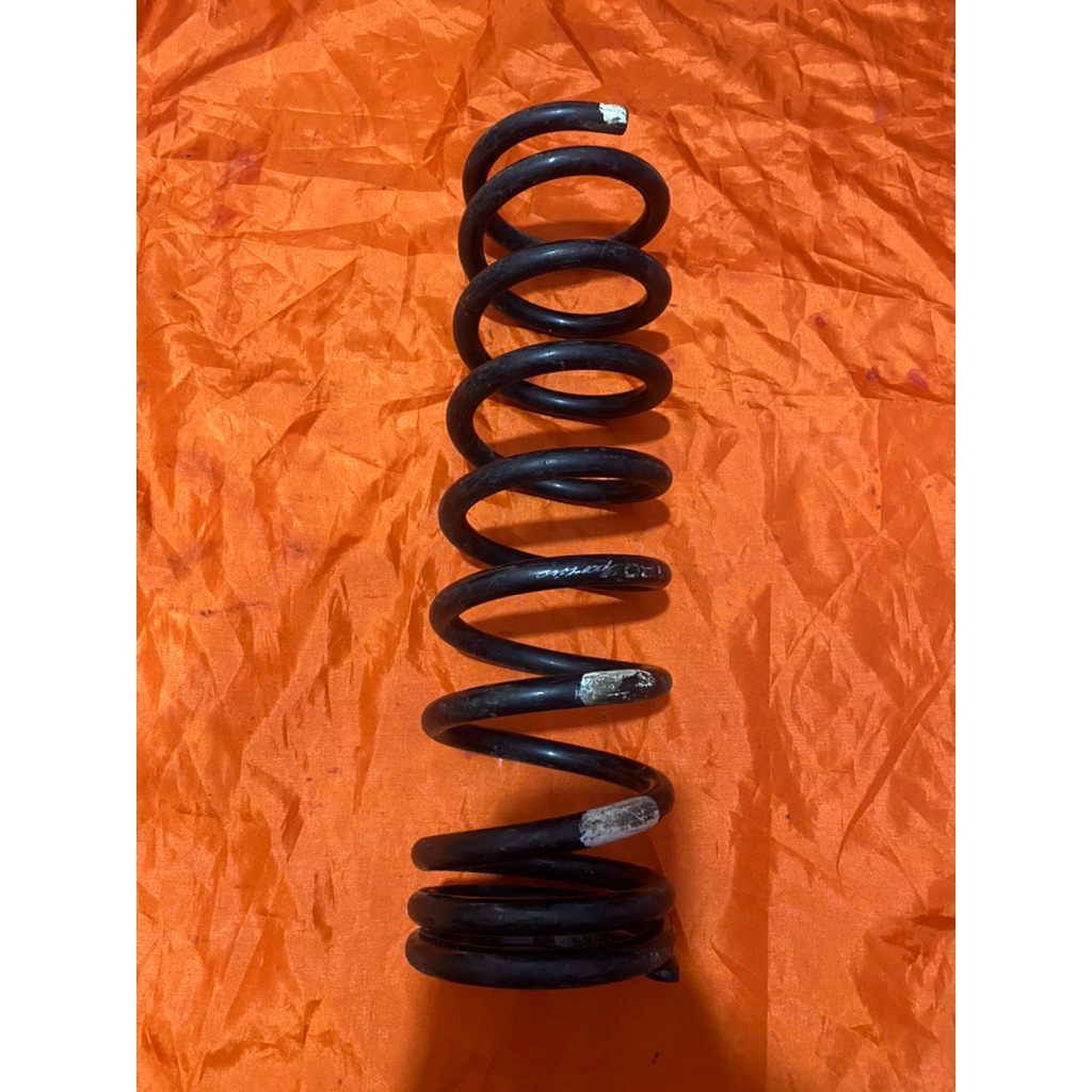 Per Belakang Bekas Mobil Toyota Fortuner TRD 1Pcs