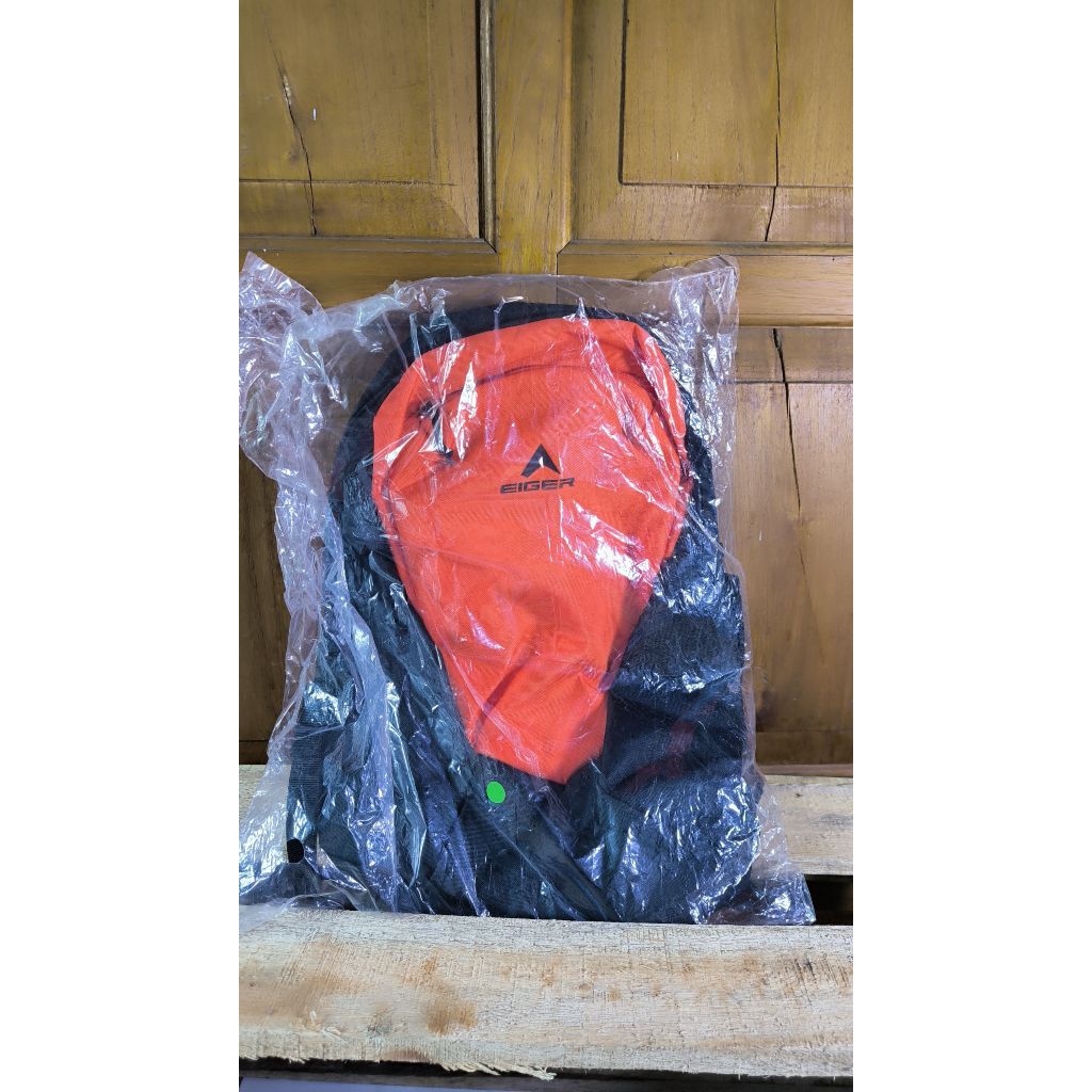 Tas Ransel Eiger CRUX 16 Basic Black Orange