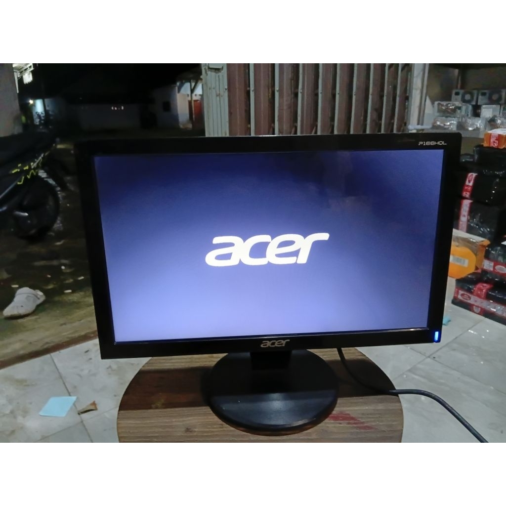 monitor LCD/LED 16inch normal siap pakai