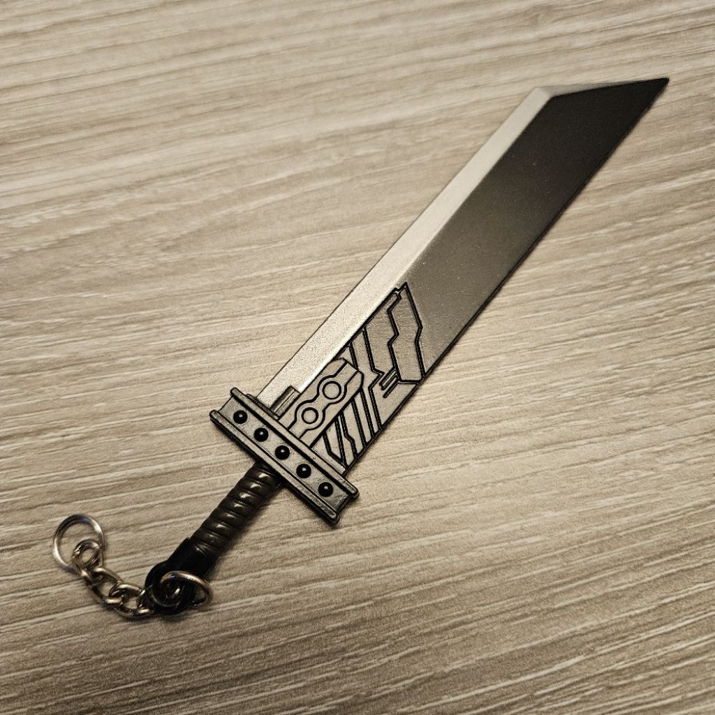 Cloud Strife Buster Sword Final Fantasy VII Keychain