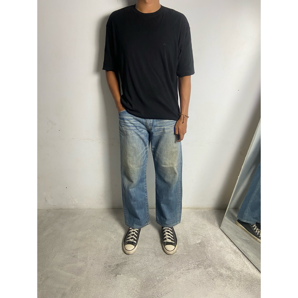 UNIQLO S002 STRAIGHT JEANS