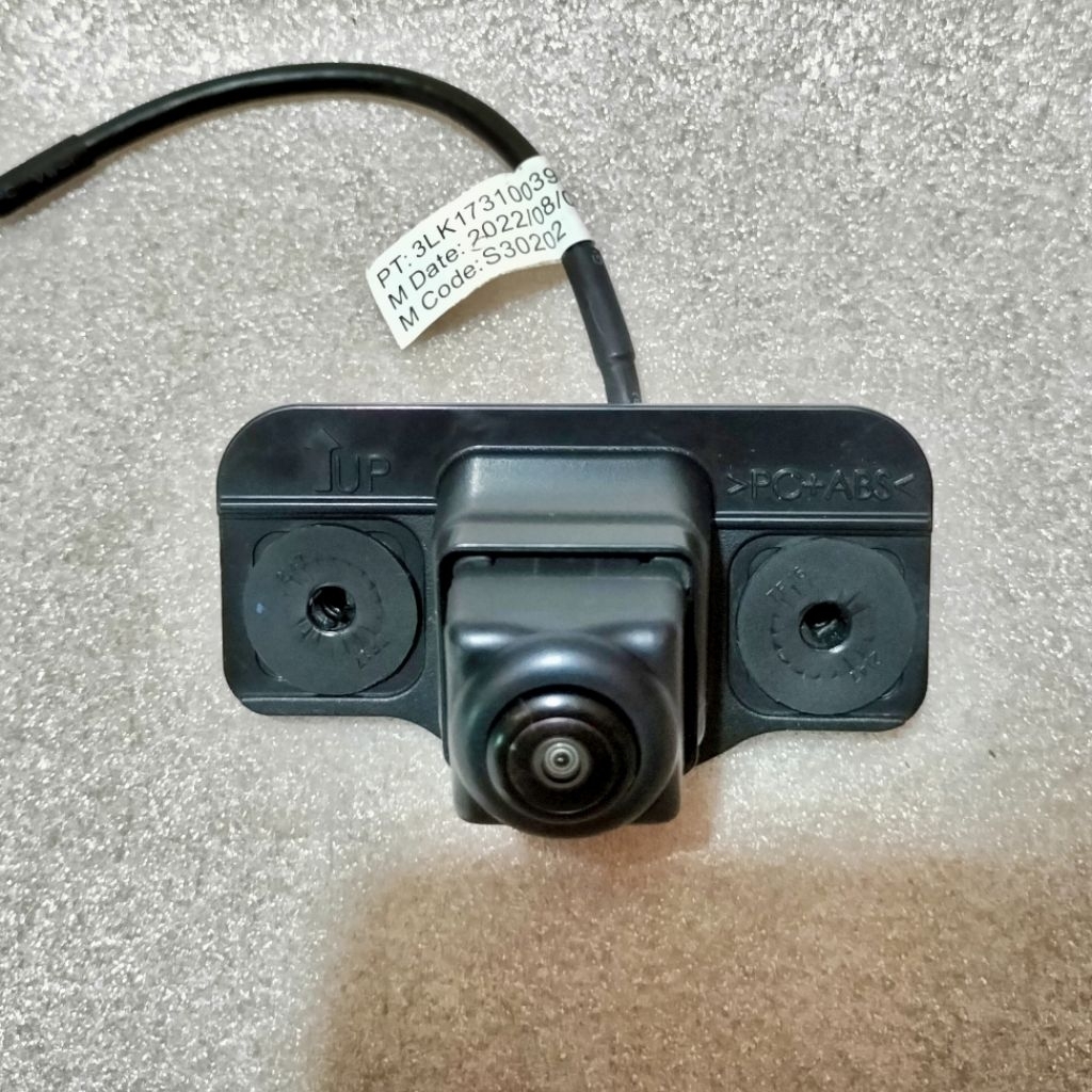 kamera mundur kamera parkir mundur Mitsubishi Xpander original