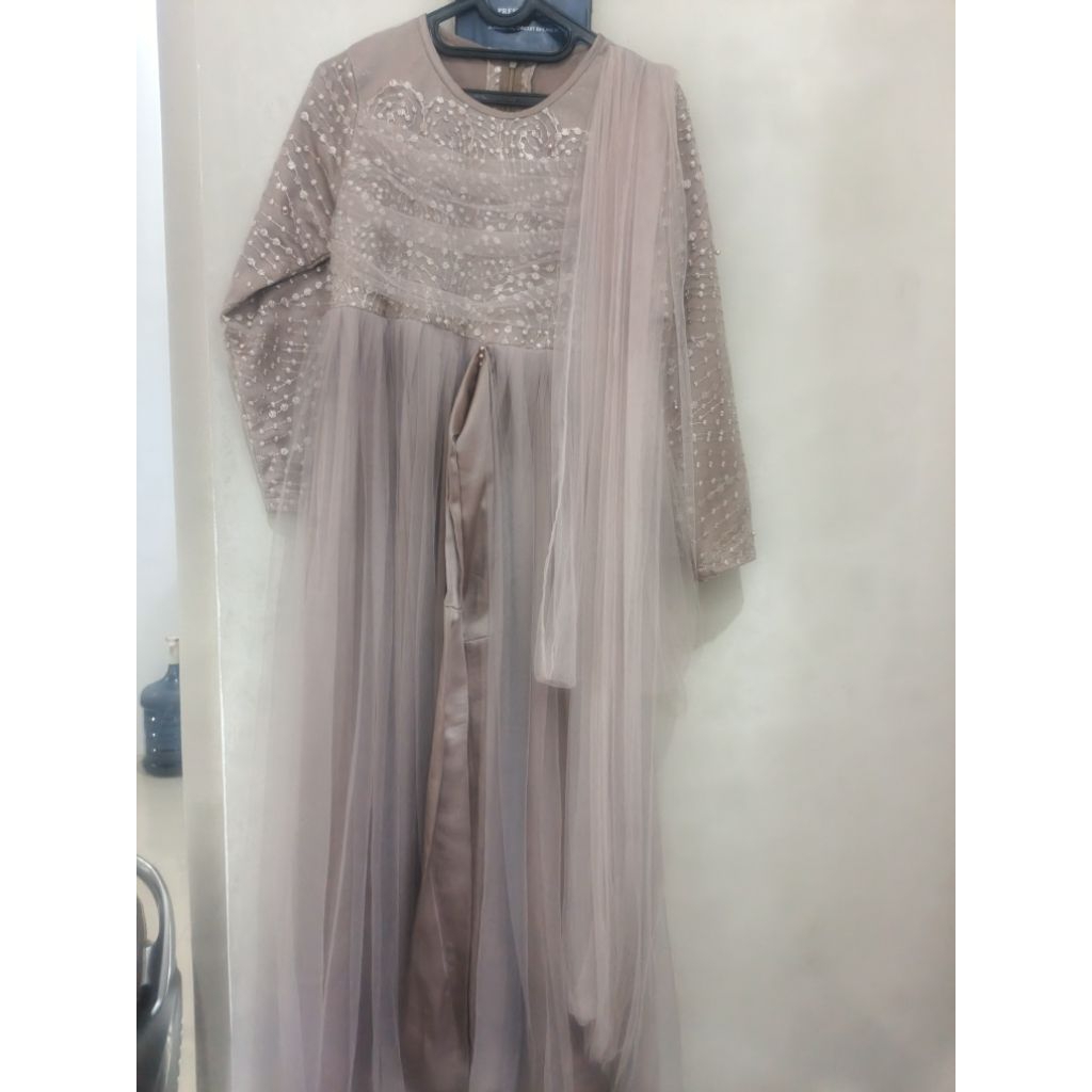 Preloved Gaun Mewah