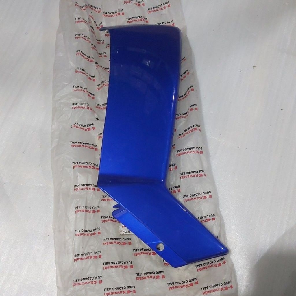 Sayap luar kanan kawasaki zx130