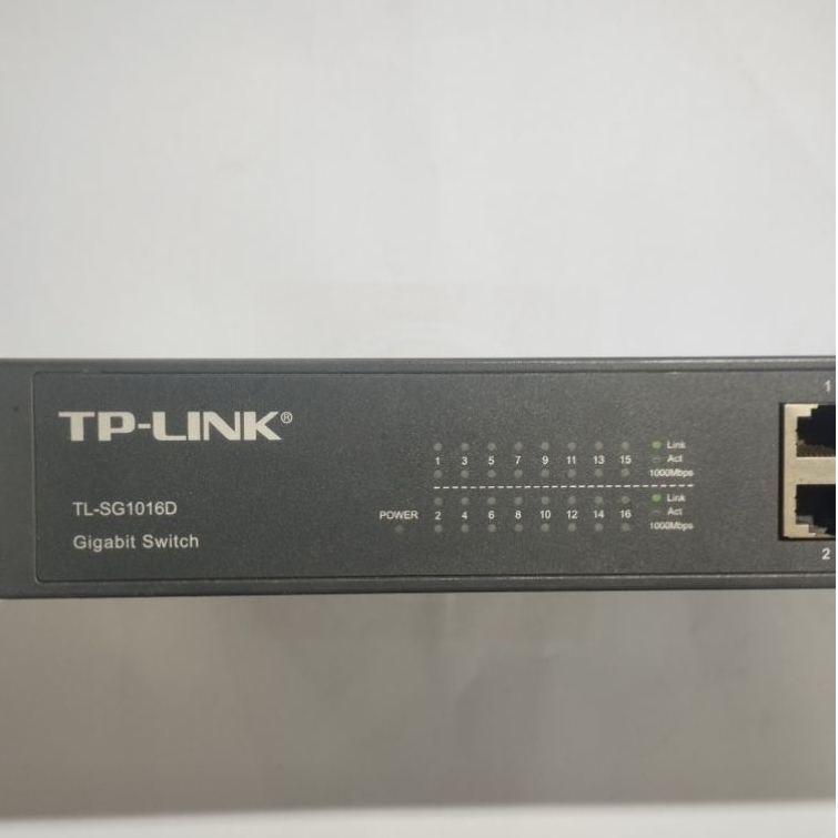 SWICTH TP-LINK TL-SG1016D