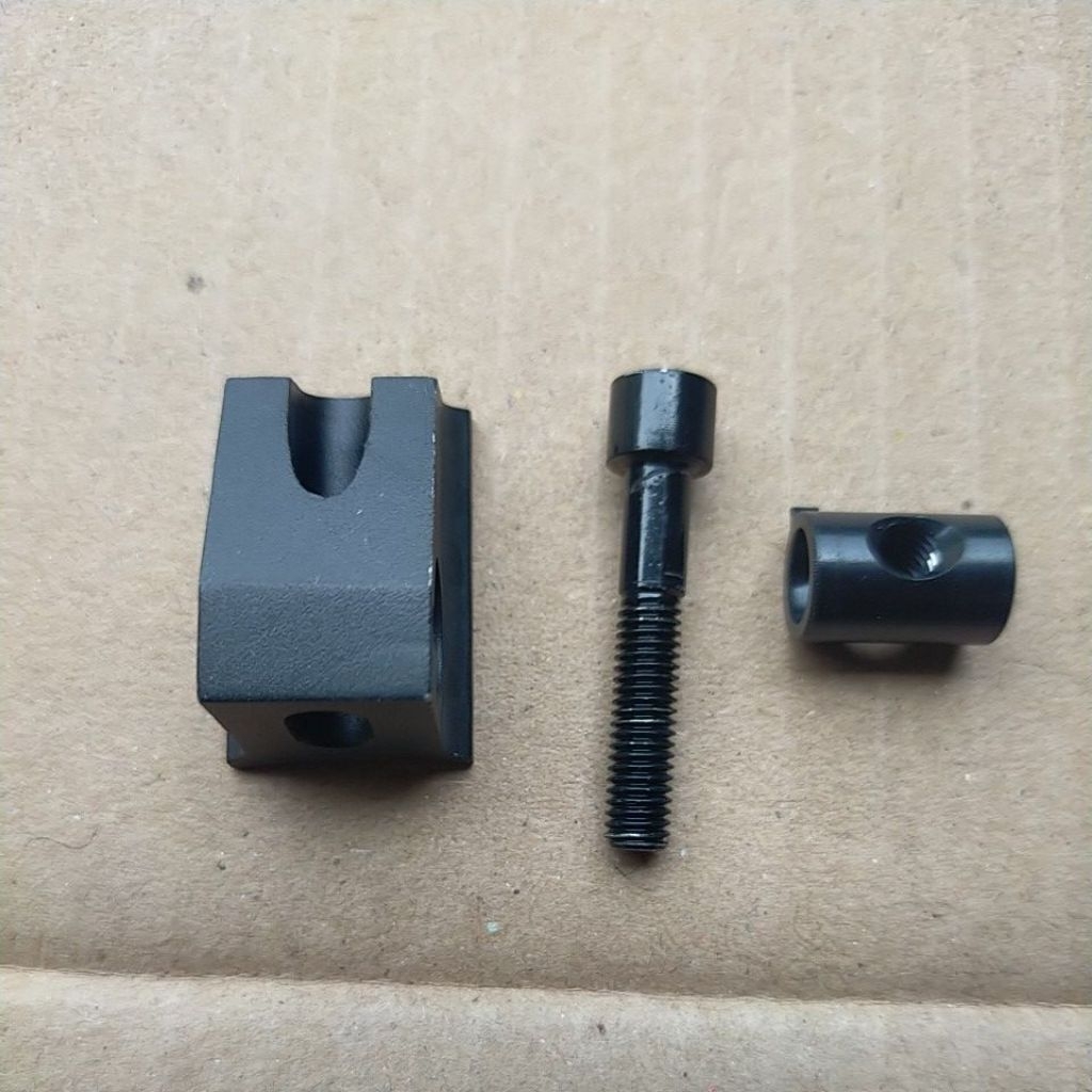 Pengunci seatpost Polygon stratos S7 / S8 tahun 2025