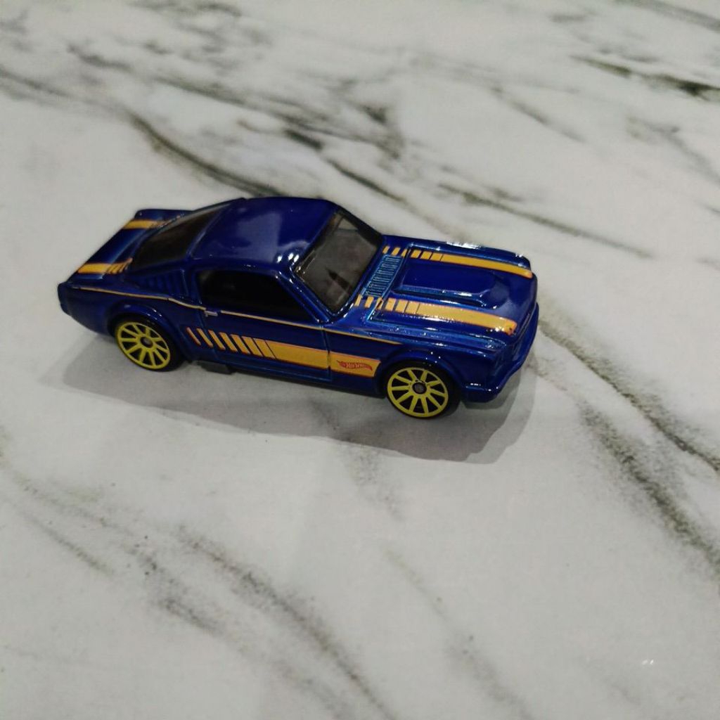 Loose Hotwheels 65 Mustang Fastback Navy