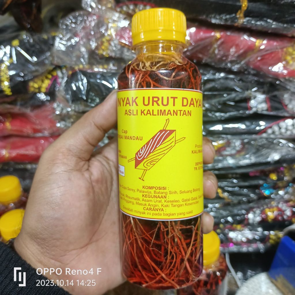 Minyak Urut Dayak Kalimantan. Minyak Pijat Asli Kalimantan. Minyak Gosok Dayak Kalimantan