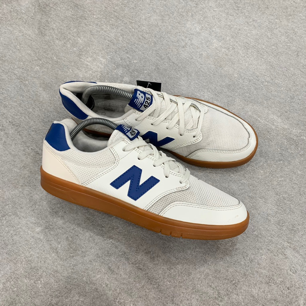 New Balance 425 White Gum