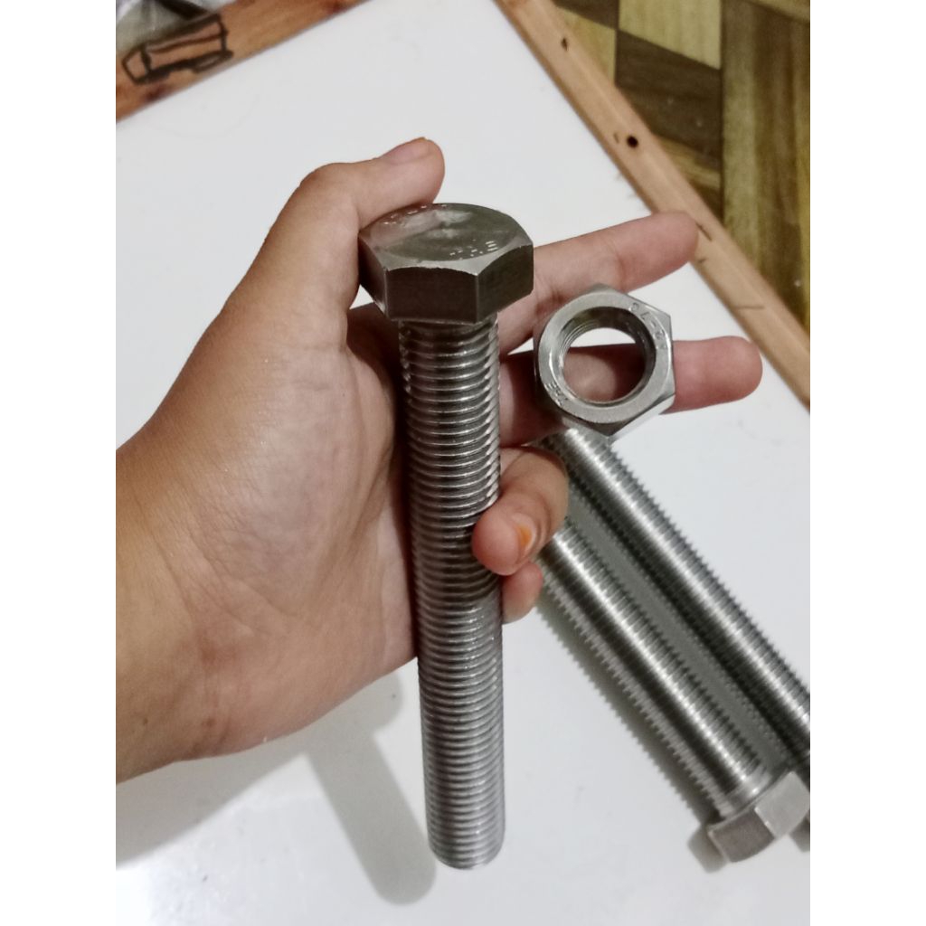 Baut mur stainless 304 m16x200 full drat baut kunci 24 panjang 20 cm