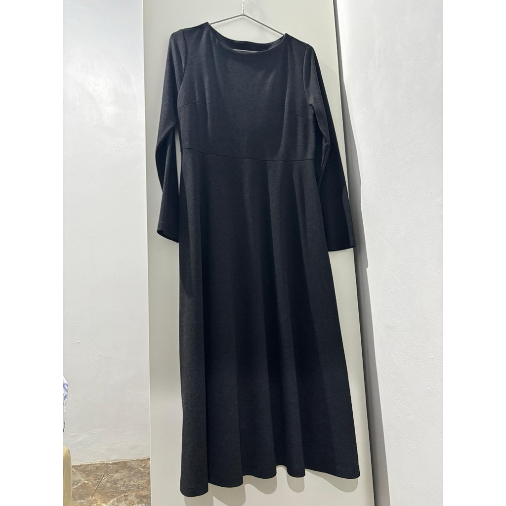 Dress Uniqlo Ponte Long Sleeve Flare