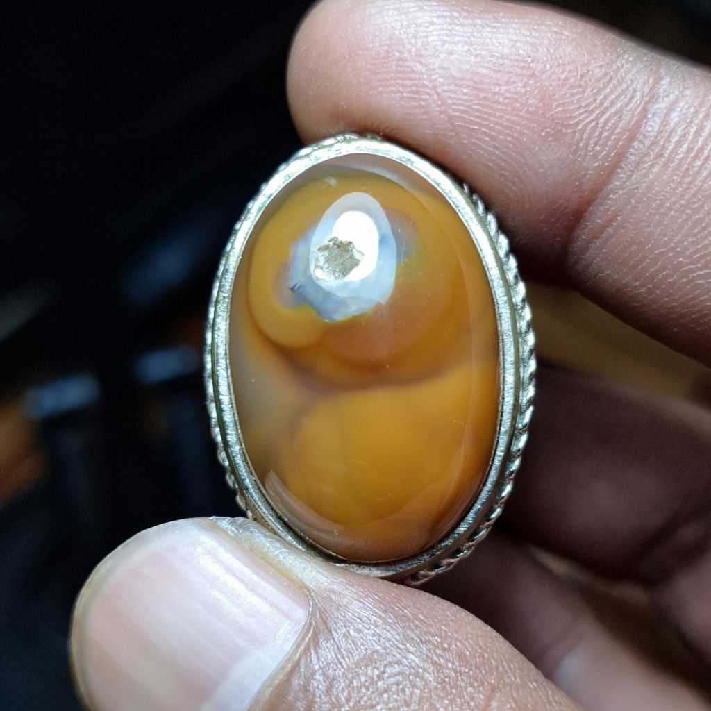 Batu akik combong sulaiman