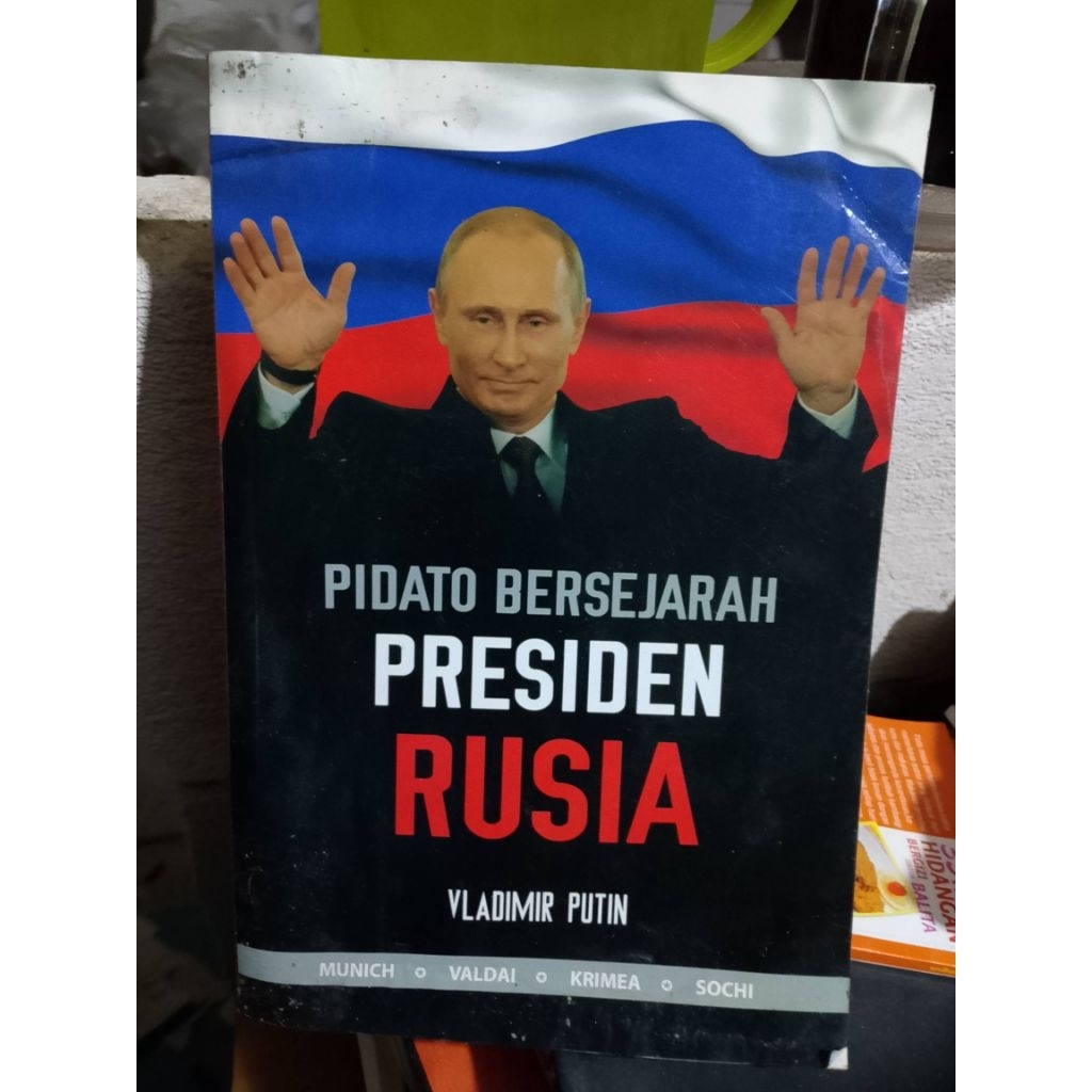 buku pidato bersejarah presiden Rusia Vladimir Putin