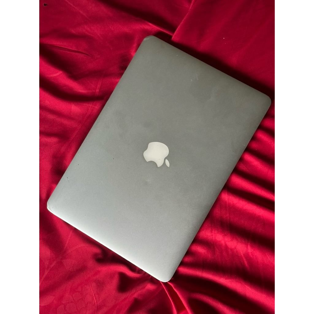 MacBook Air 13 Late 2014 i5 4/128